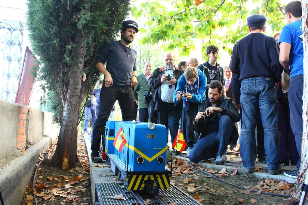 Inauguración del puente del plátano y bautismo de la locomotora "Aranguren"