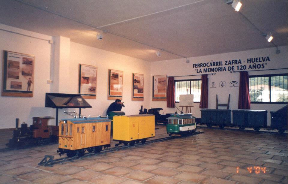 Exposición en la estación de Jabugo