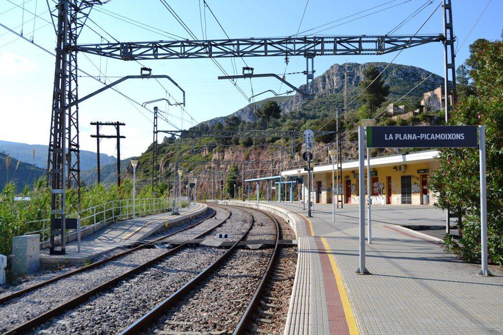 Estación de Plana-Picamoixons (Valls, Tarragona)