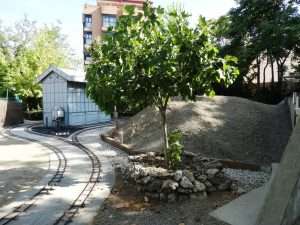 Nueva forma de la montaña central del parque